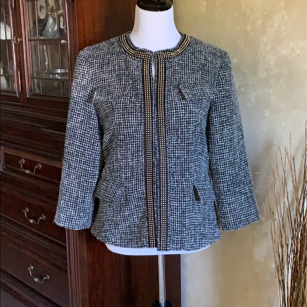 Tria boutique textured lady jacket/beaded embellishment